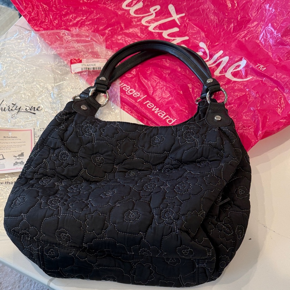 thirty-one Black Quilted poppy retired skirt purse